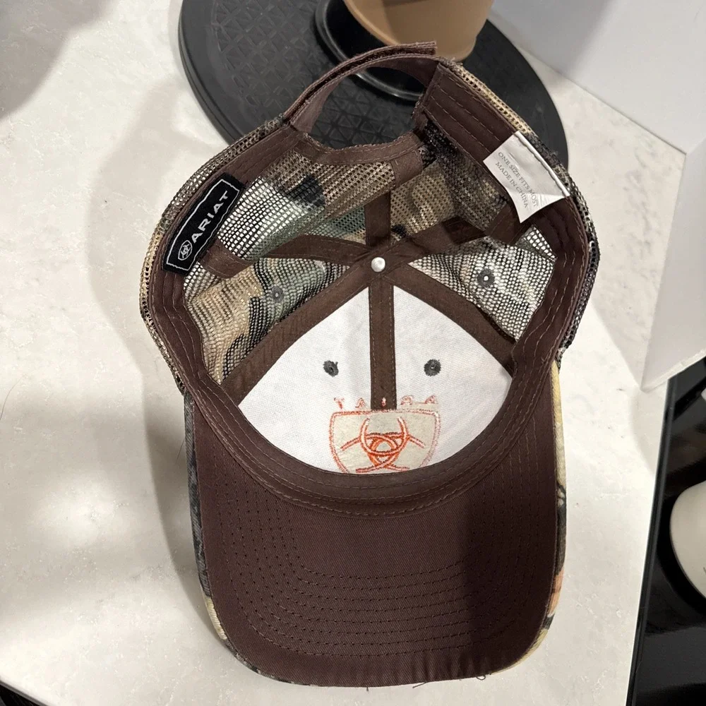 Ariat Men's Camo  Trucker Cap Hat Snap Back  orange logo